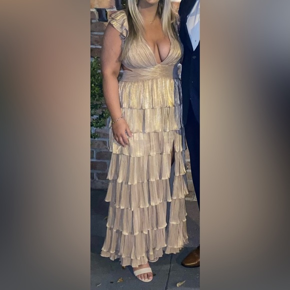 Max Duggal Ieena Metallic Tiered Gown - Picture 2 of 2